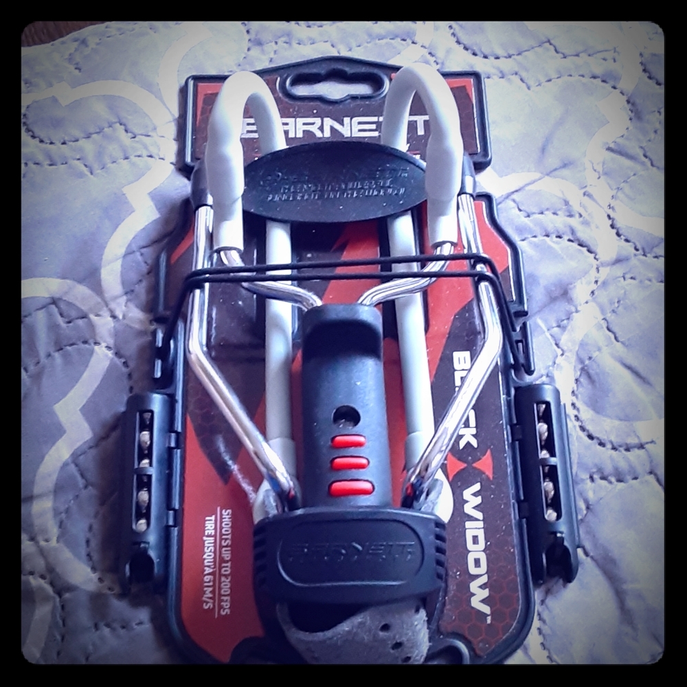 BARNETT BLACK WIDOW SLINGSHOT NEW